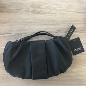 NWT Simply Vera Wang Wristlet
